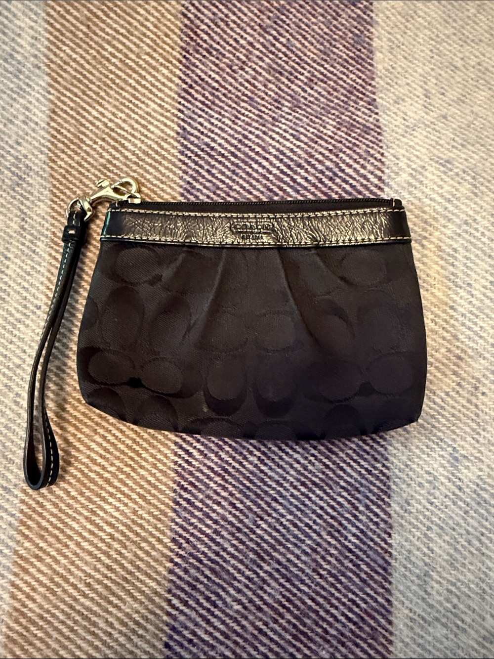 Coach Black Signature Wristlet Pouch